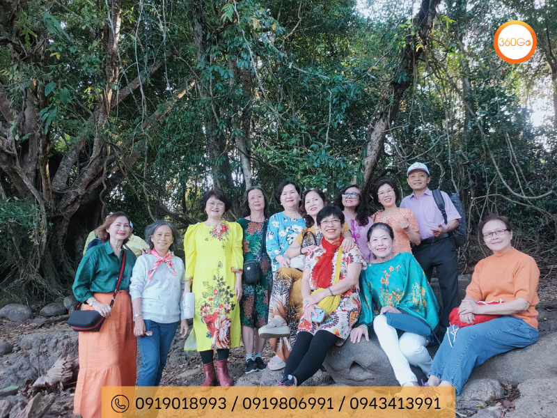 Du khách 360Go trong tour Nam Cát Tiên - Du lịch 360Go 